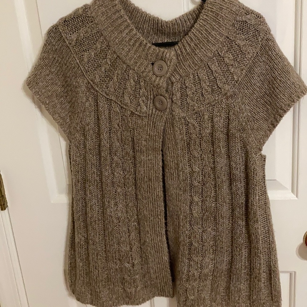 Sand color poncho. Brand: Sonoma. Size: PL